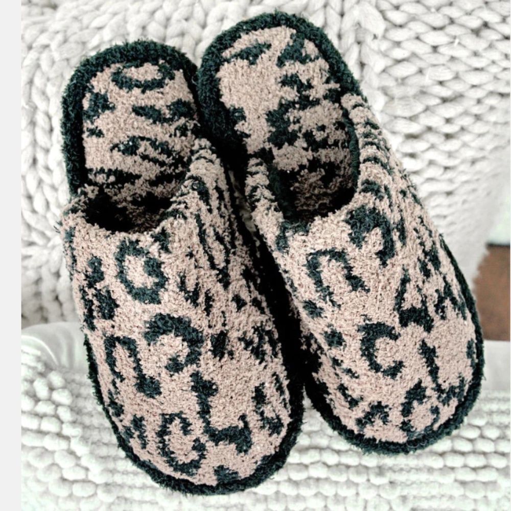 Cozy cuddles Cara Leopard Slippers Small 6-7